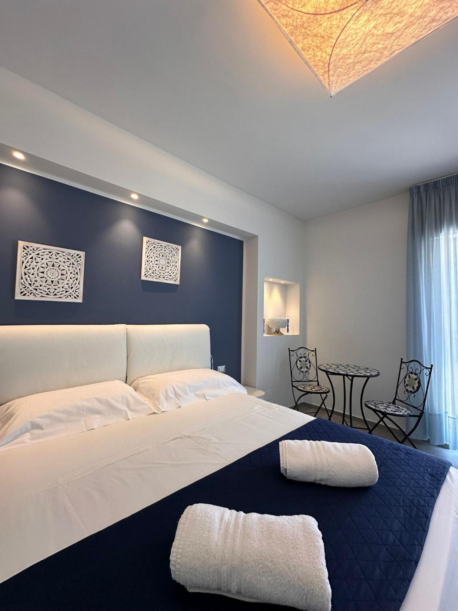 Апартаменты Luxury Sea House Трапани Экстерьер фото