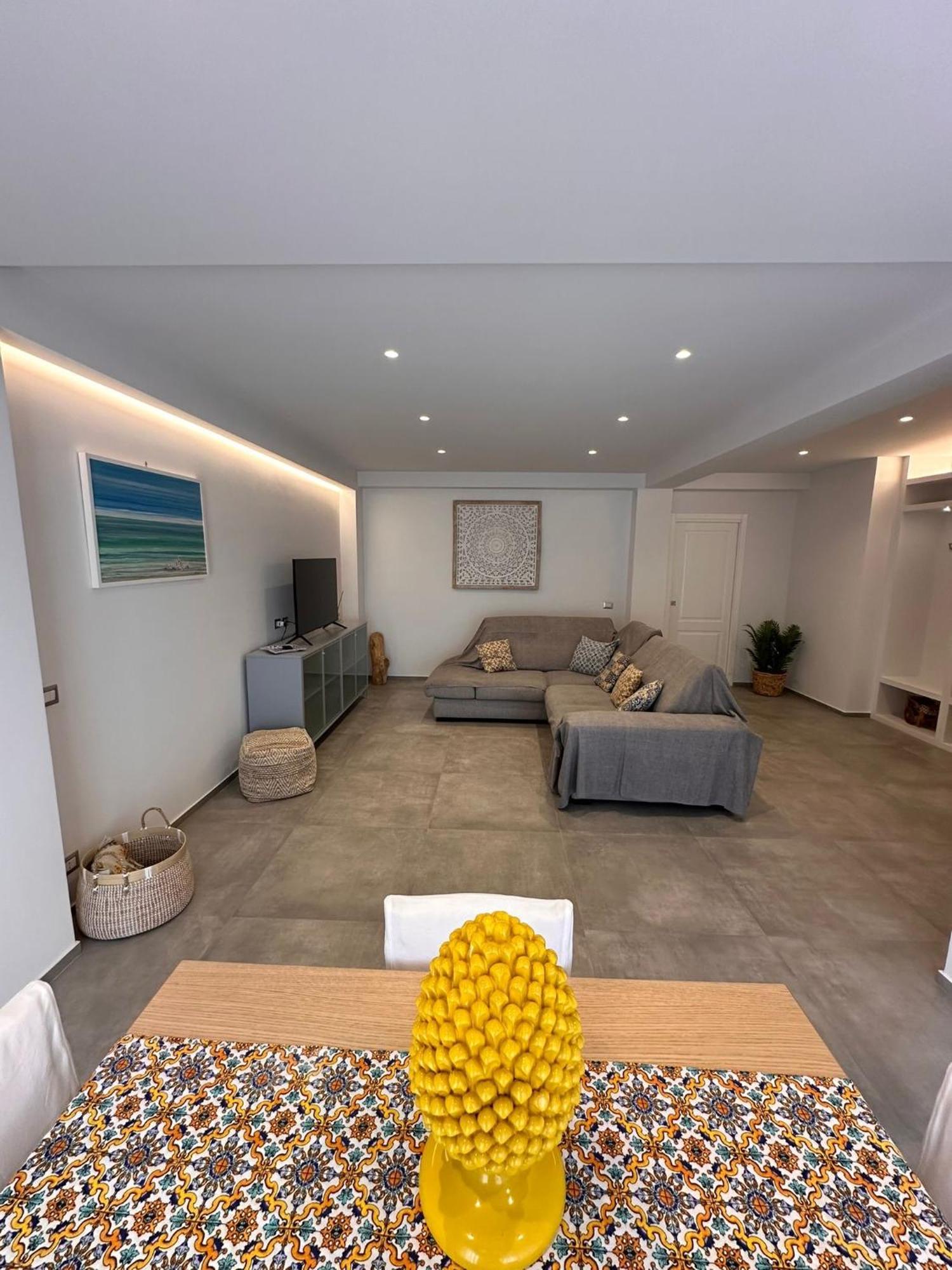 Апартаменты Luxury Sea House Трапани Экстерьер фото